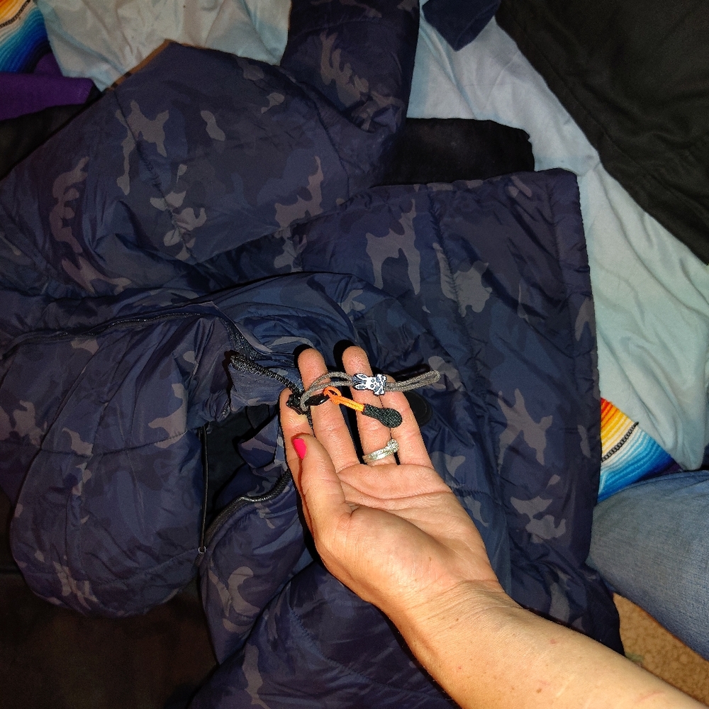 Coat - Picture 4 of 7
